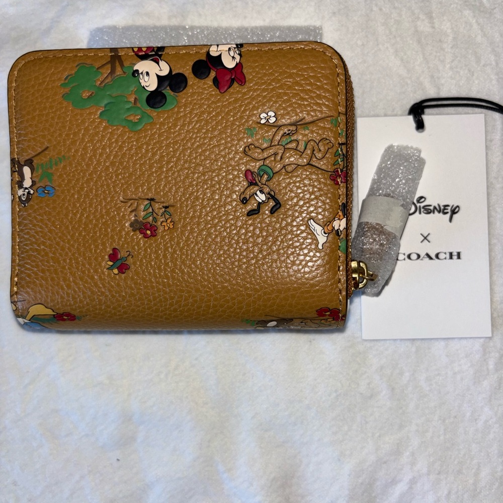 Disney x Coach Mickey and Friends Billfold Wallet NWT - Picture 2 of 10